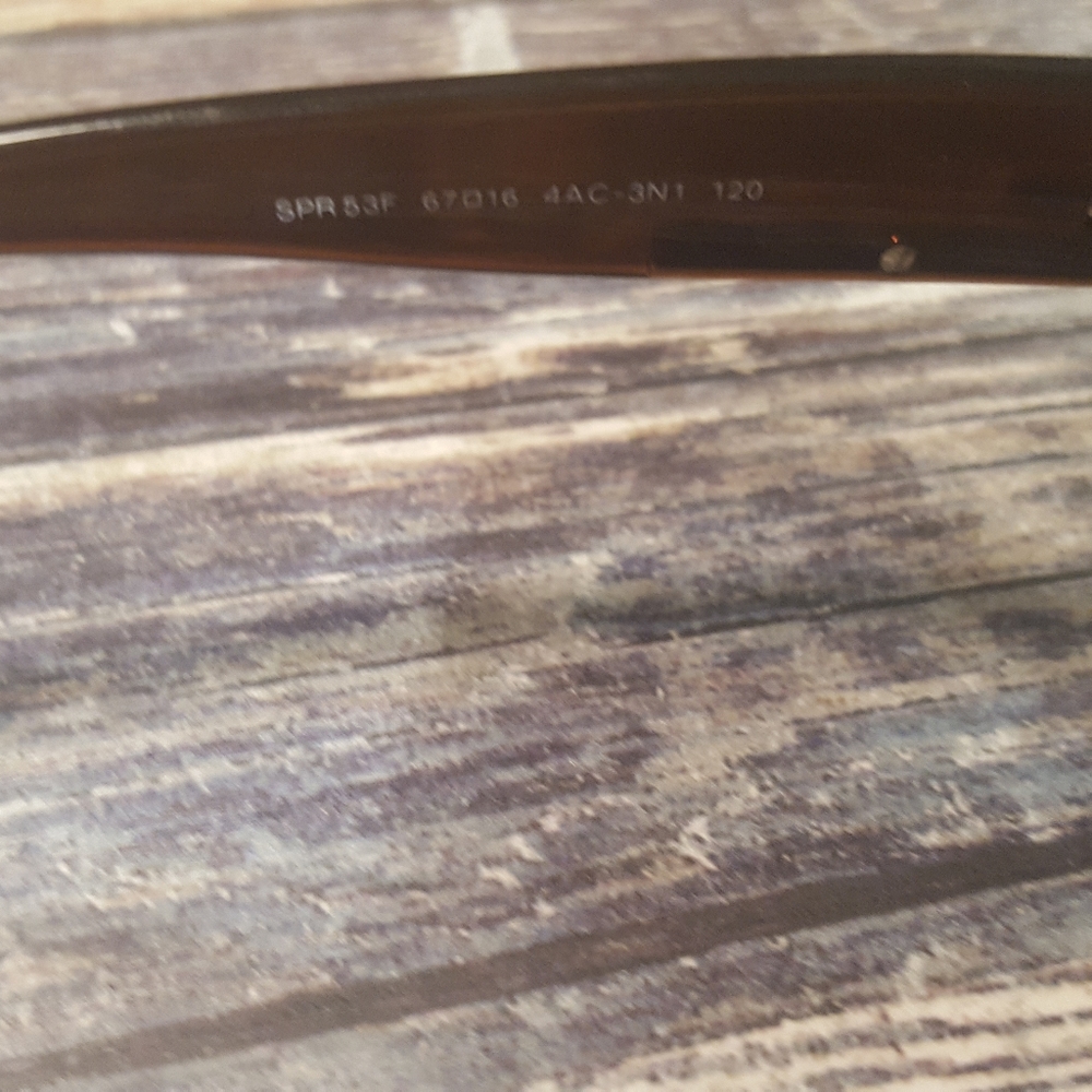 Prada Mens sunglasses with case - Picture 3 of 7